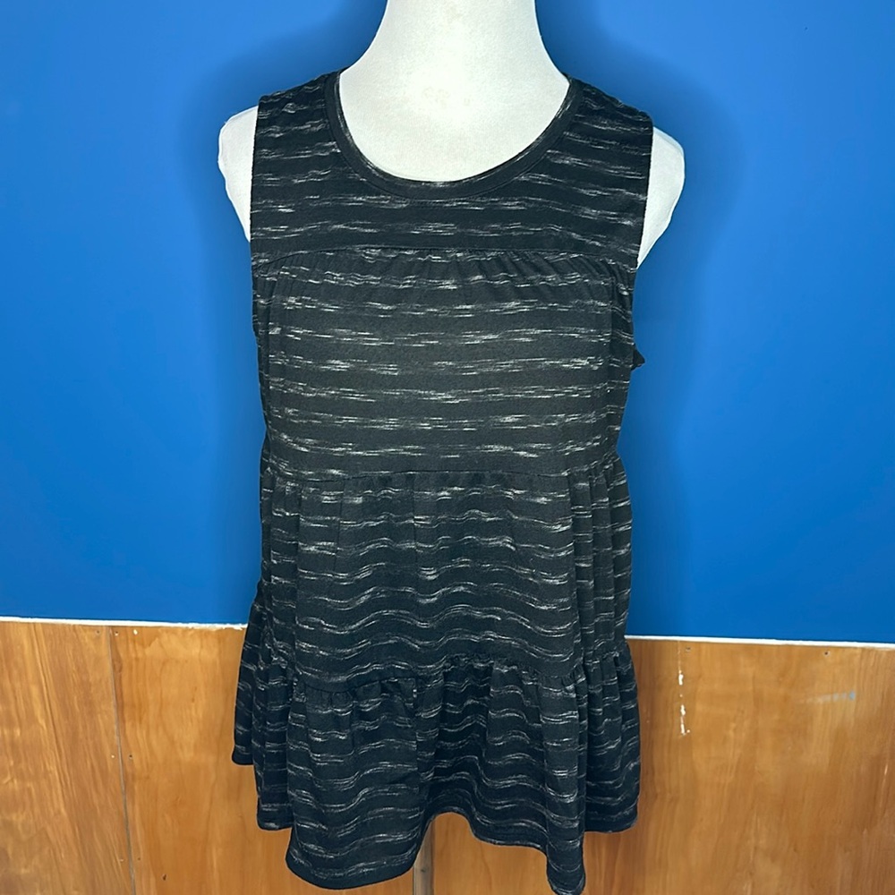 Simply Vera top